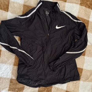Nike Wind light Breaker